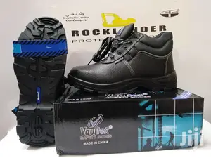 Safety Shoes at Affordable Rates