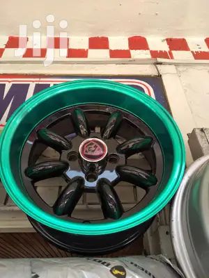 Banana Offset Rims Sizes 14 Inch 4 Holes