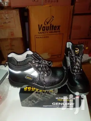Ultimate Plus Safety Work Boots