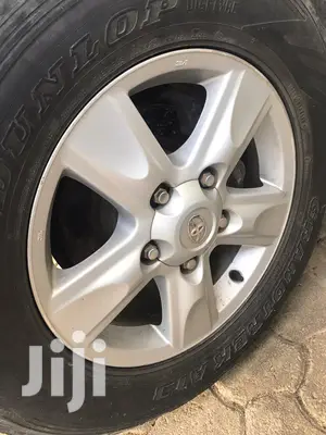 Toyota Land Cruiser V8 200 Series Original Alloy Rims 18inch