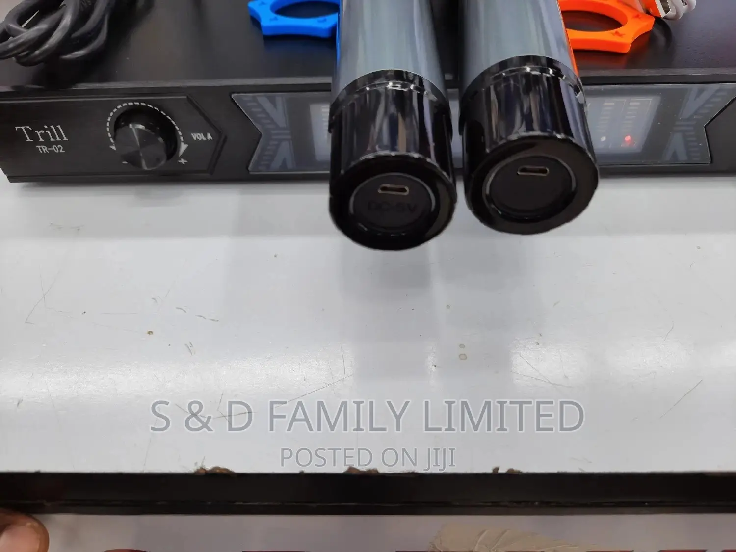 Trill TR-02 Rechargeable Wireless Microphone