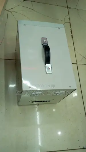 Automatic Voltage Regulator 3kva