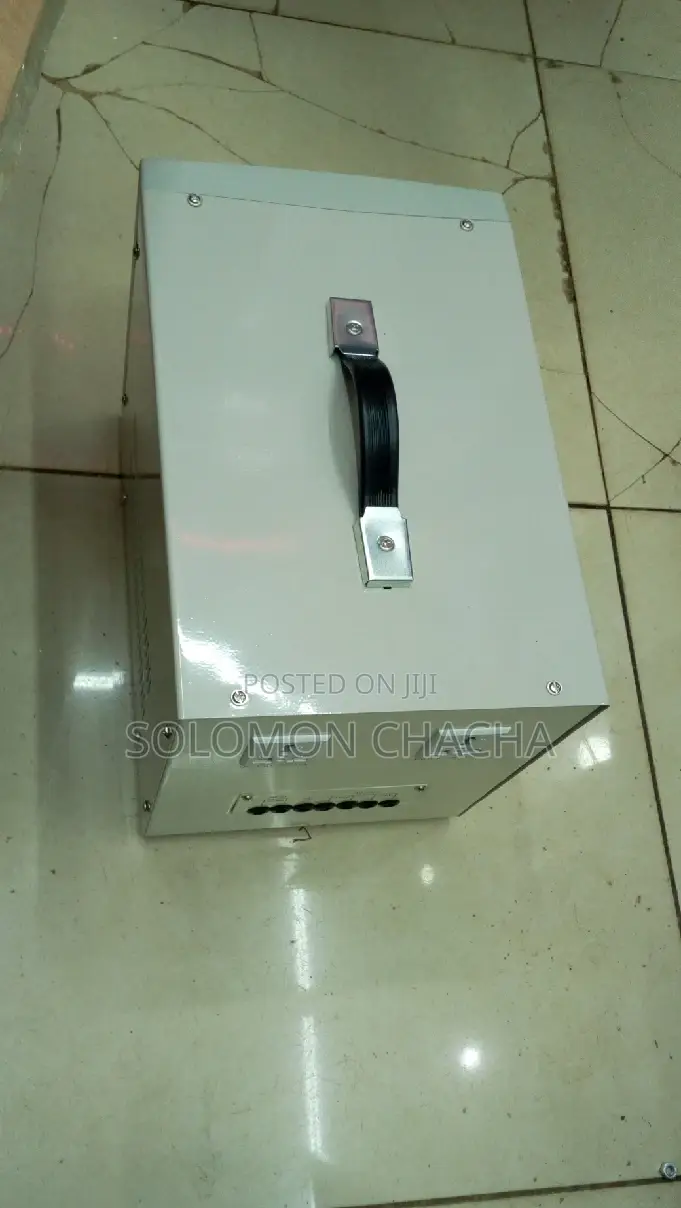 Automatic Voltage Regulator 3kva