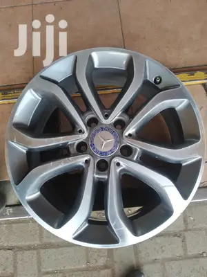 Original Rims Set Size 17 Inch for Mercedes Benz.