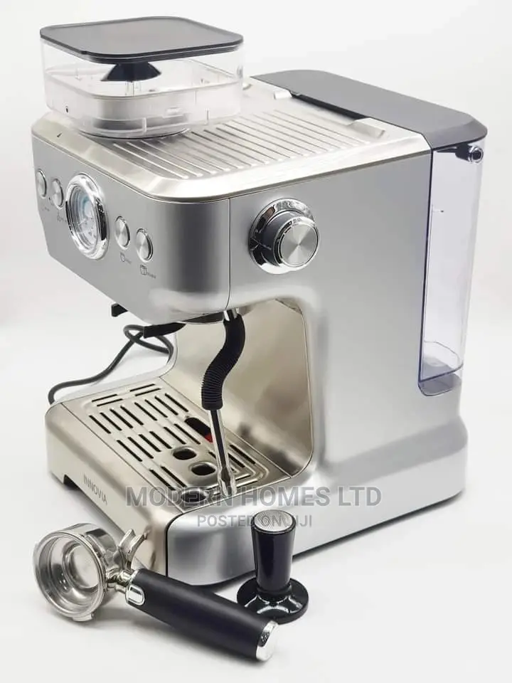 Espresso Coffee Machine With Inbuilt Coffee Grinder!