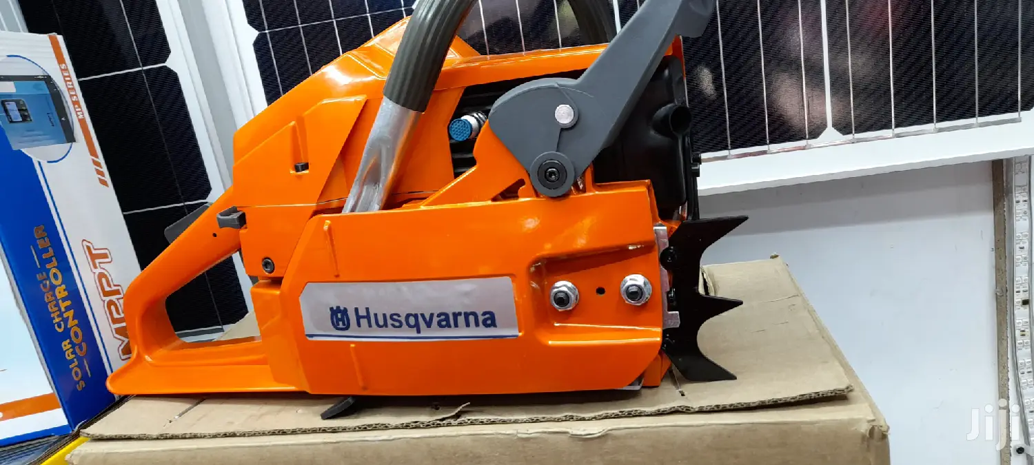 Original Husqvarna Powersaw 272xp