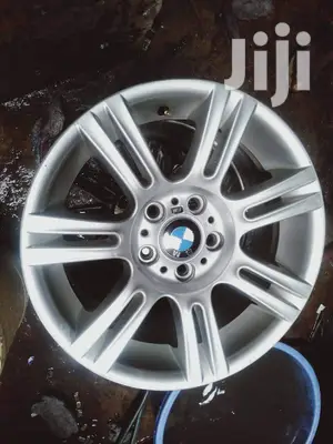 Original Rims Set Size 17 Inch for BMW Very Clean.