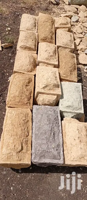 Decorating Stones (To Be Dressed at Your Site)