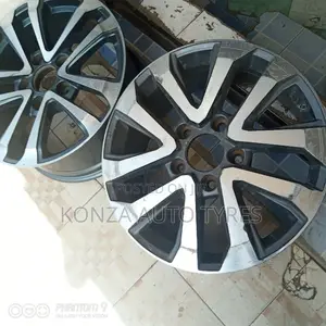 Toyota Land Cruiser V8 Sport Rims Size 20.