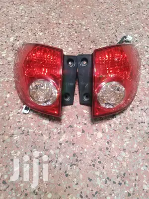 Nissan Wingroad Y-12 Taillights / Backlights / Rear Lights