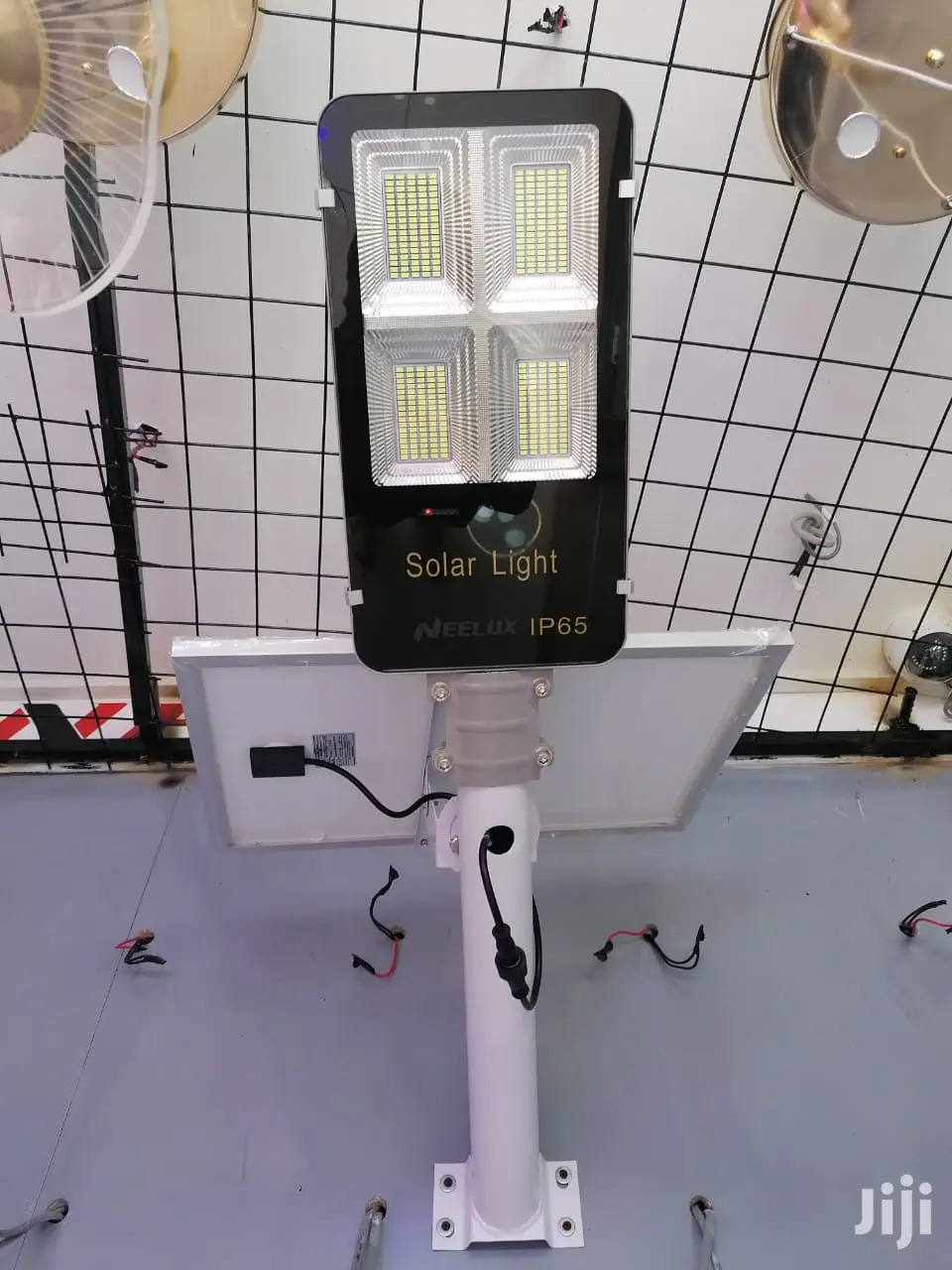 200w Solar Streetlight