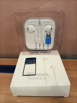 iPhone Earphone Lightning Connector