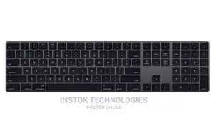 Apple Magic Keyboard With Numeric Keypad (Wireless, Recharga