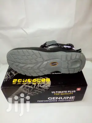 Ultimate Plus Safety Boot