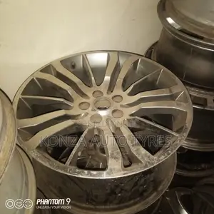 Set of Rangelover Sport Rims Size 20