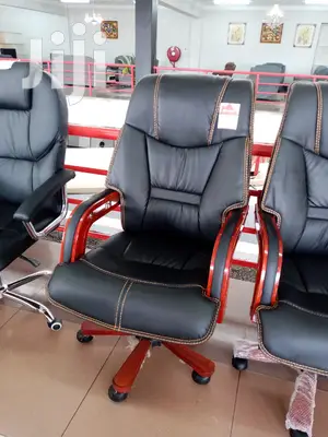 Executive Office Seat
