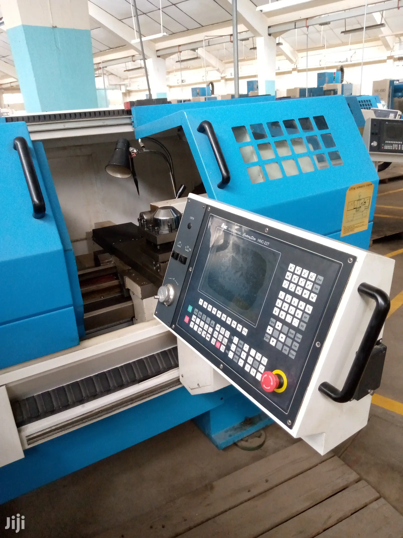 Solidworks and Autocad Machine Design Also CNC Machining.