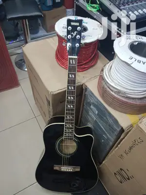Yamaha Acoustic Guitar