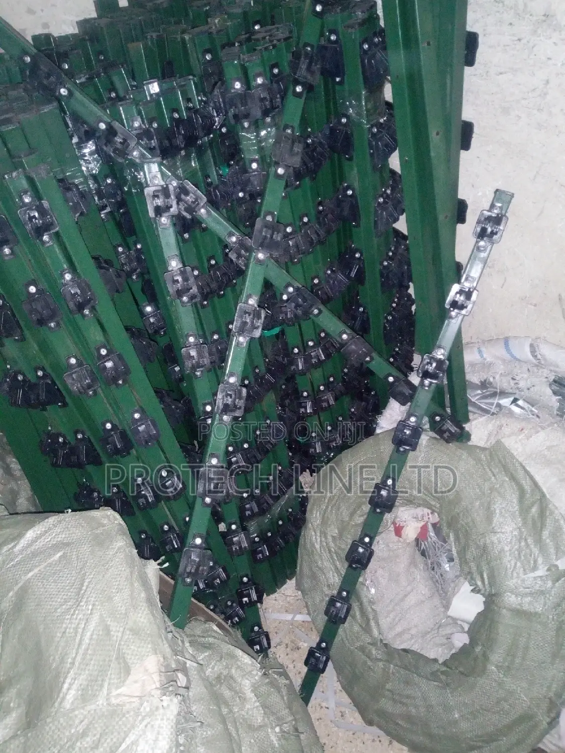 Electric Fencing Insulated Posts