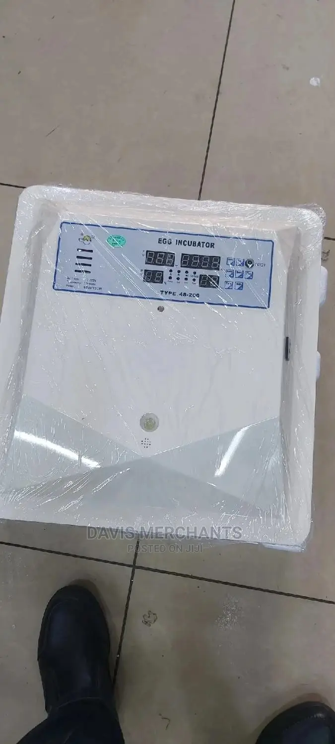 56 Eggs Automatic Incubator With AC and DC Power Functions