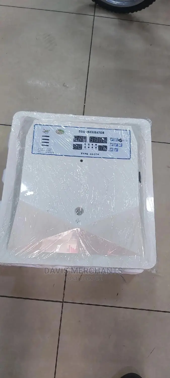 56 Eggs Automatic Incubator With AC and DC Power Functions