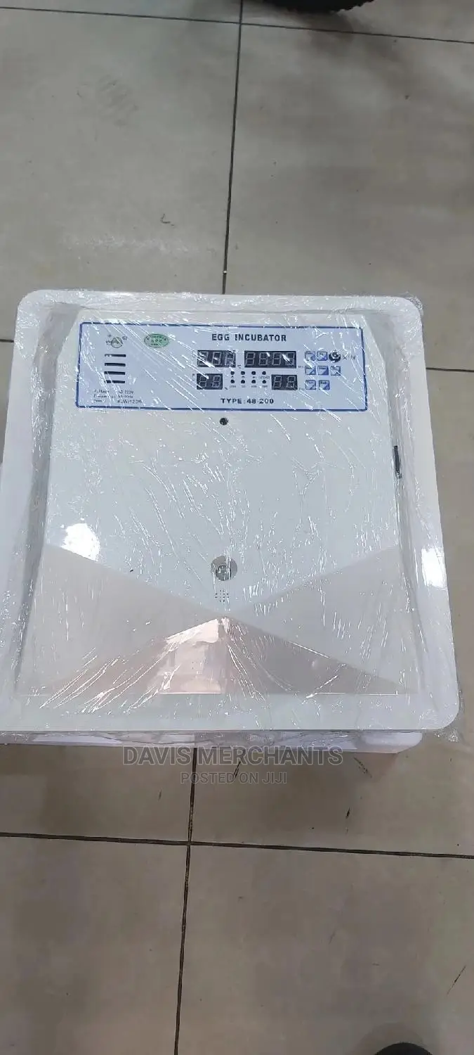 56 Eggs Automatic Incubator With AC and DC Power Functions