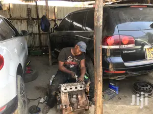 Volkswagen and Audi Mechanic