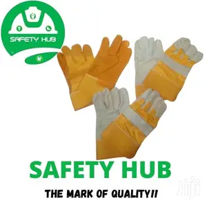 Leather Gloves.( Made in Pakistan)