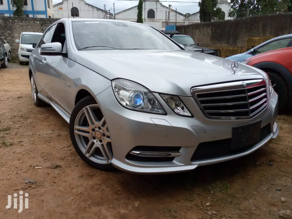 Mercedes-Benz E250 2012 Silver