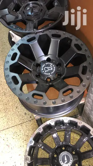 Alloy Rims Set Size 17 Inch 6 Holes Set