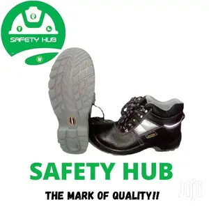 Ultimate Plus Safety Shoes