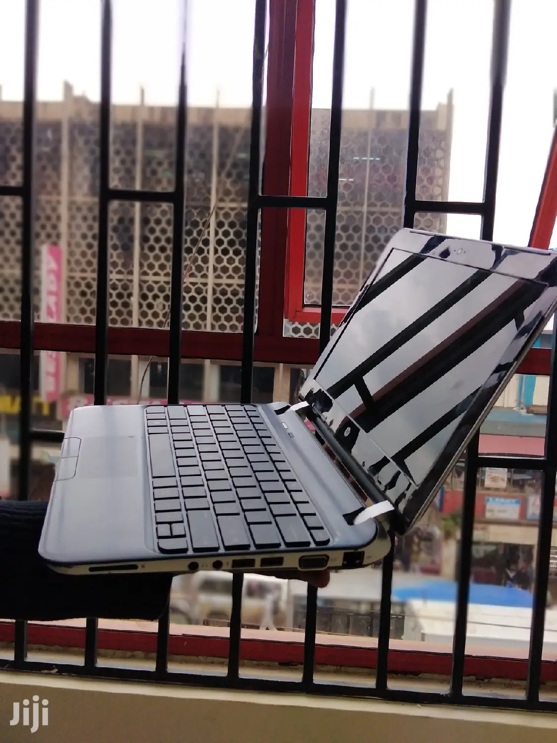 New Laptop HP 4GB Intel Core 2 Duo HDD 320GB