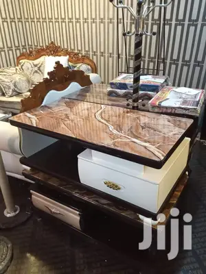 Top Glass Coffee Table