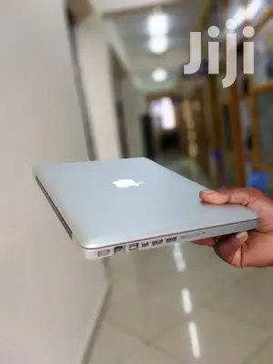 New Laptop Apple MacBook 4GB Intel Core I5 HDD 500GB