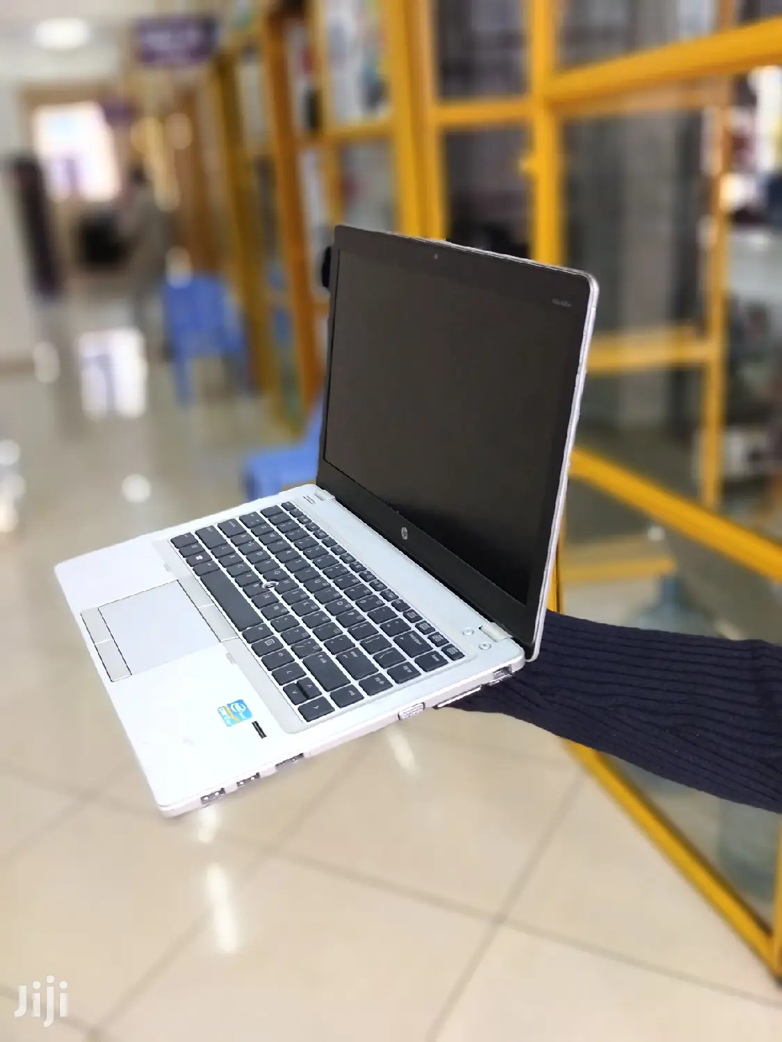 Laptop HP 14z 4GB Intel Core I5 HDD 500GB