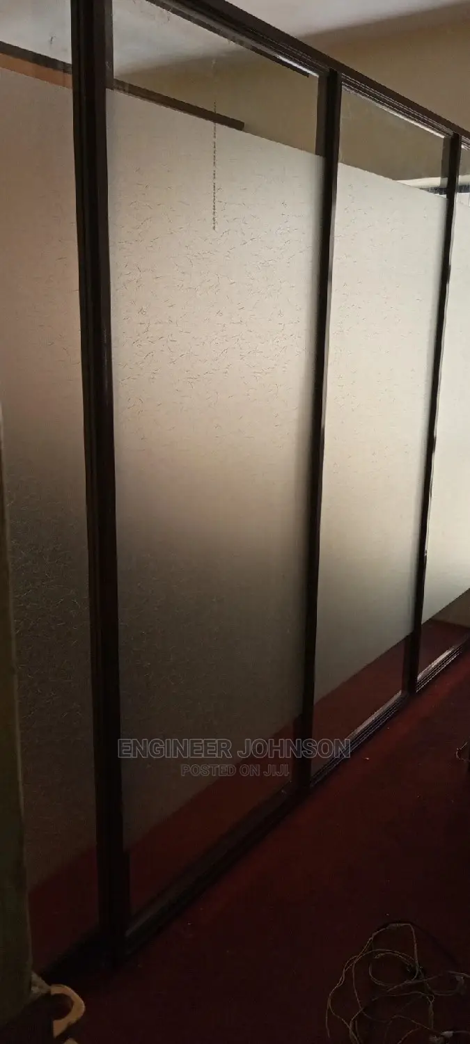 Aluminium Stalls Partitioning