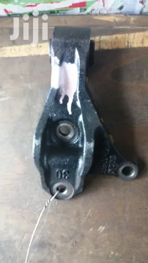 Toyota Ractis Gearbox Clamp (4wd).