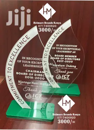 Plaques/ Trophies