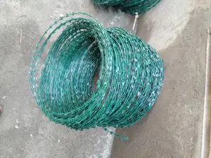 450 Mm Doulble Galvanised Green Razor Wire