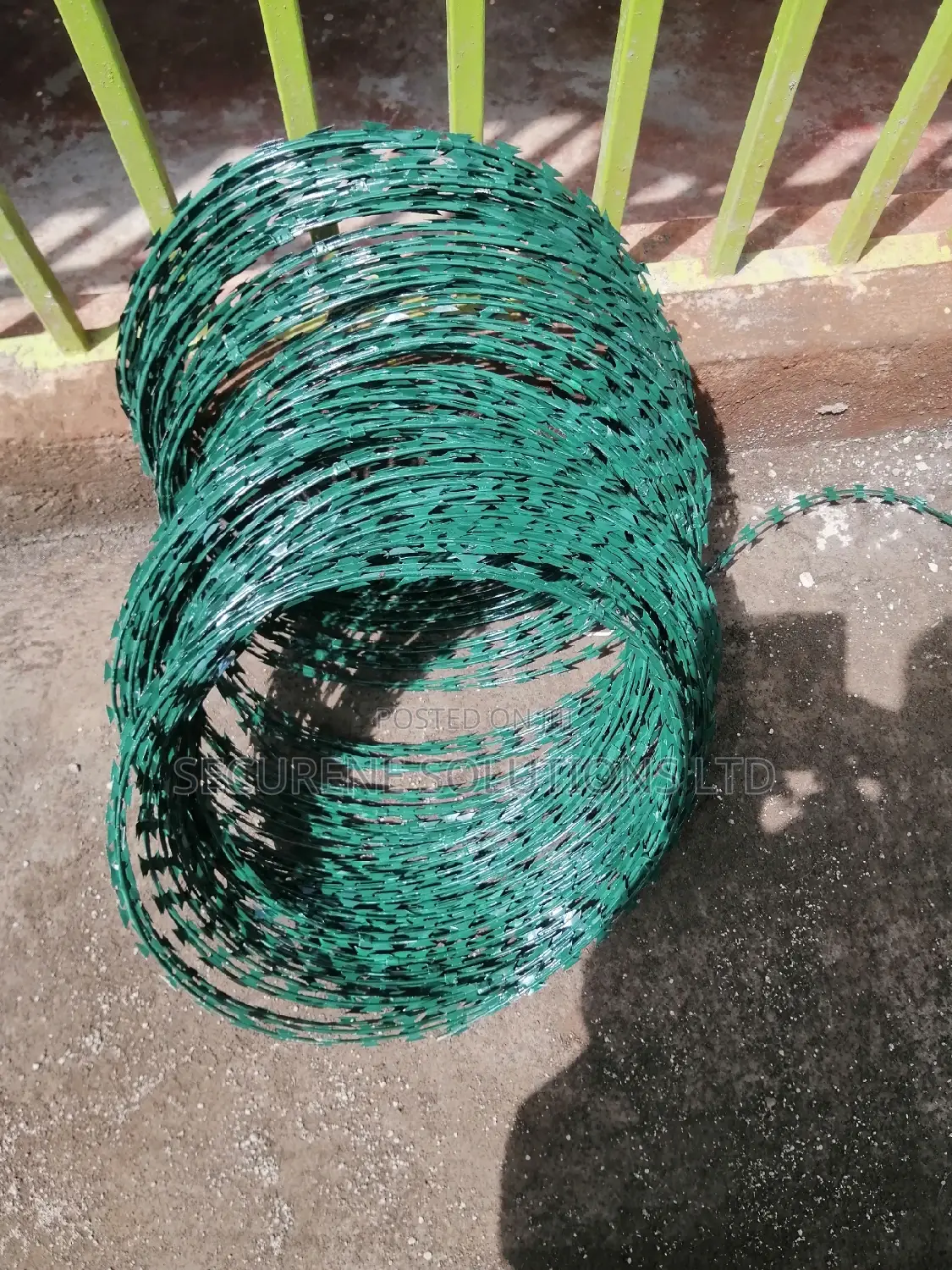 450 Mm Doulble Galvanised Green Razor Wire