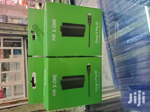 Xbox 1 Charge Play Kit