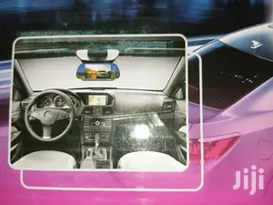 Centre Mirror With USB Port