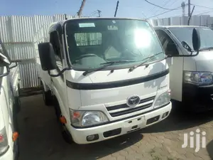 Toyota Dyna 2013 White