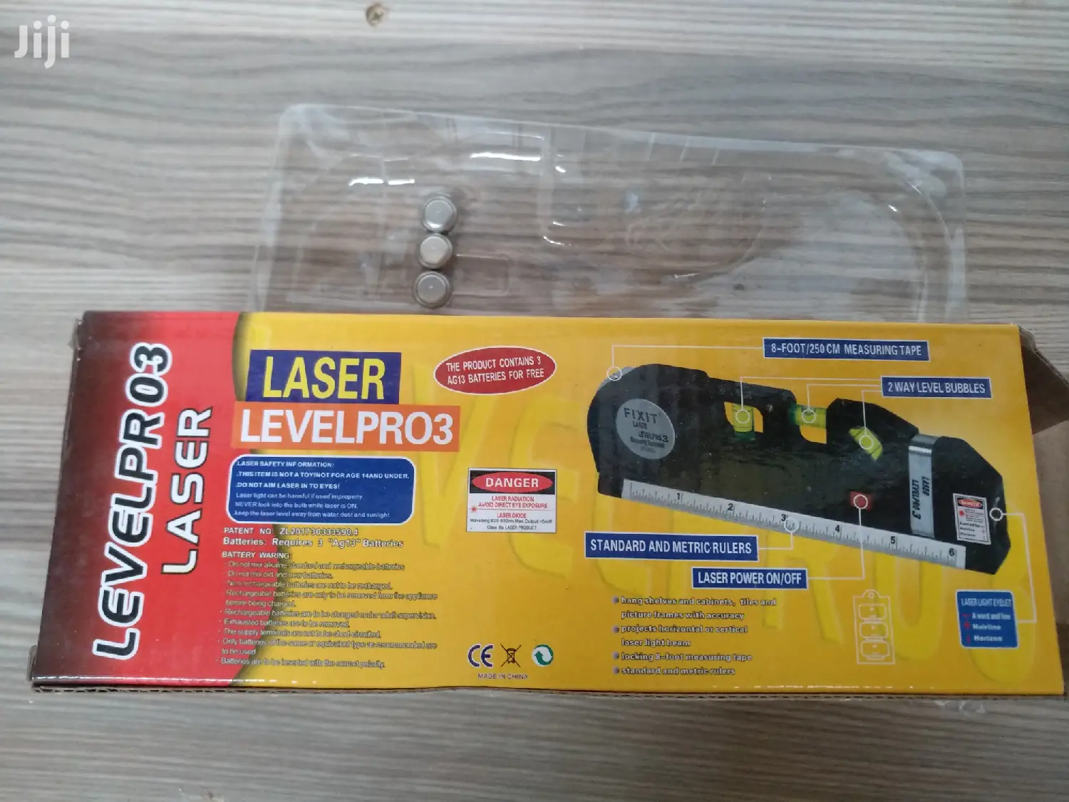 Laser Tape Measure Pro 8ft