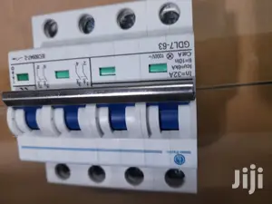 4 Pole Dc Circuit Breakers 63a