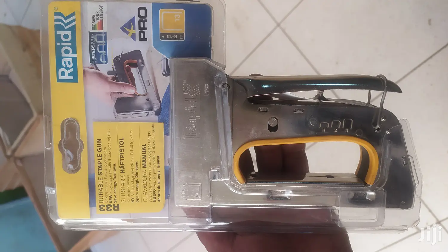 Rapid Pro R33E Staple Gun With Trigger