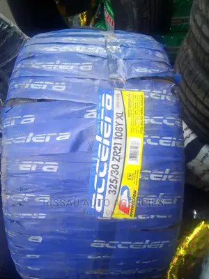 325/30 R 21 BMW Accelera Made in Indonesia