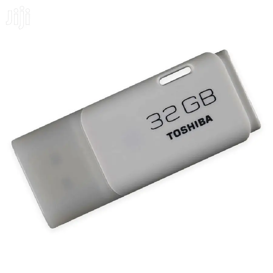 Toshiba 32GB FLASH DISK - White