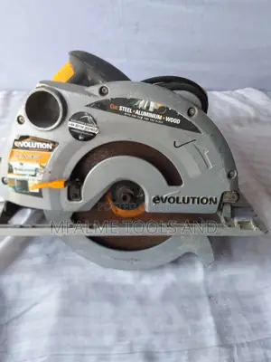 Circular Saw - Evolution 240v, 1200W Circular Saw - Ex-uk