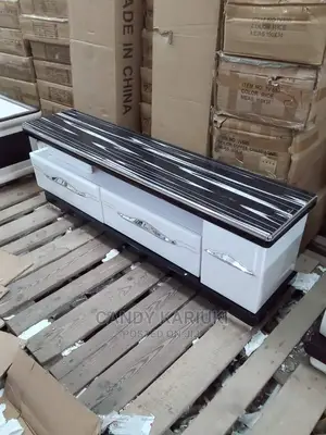Extendable TV Stand